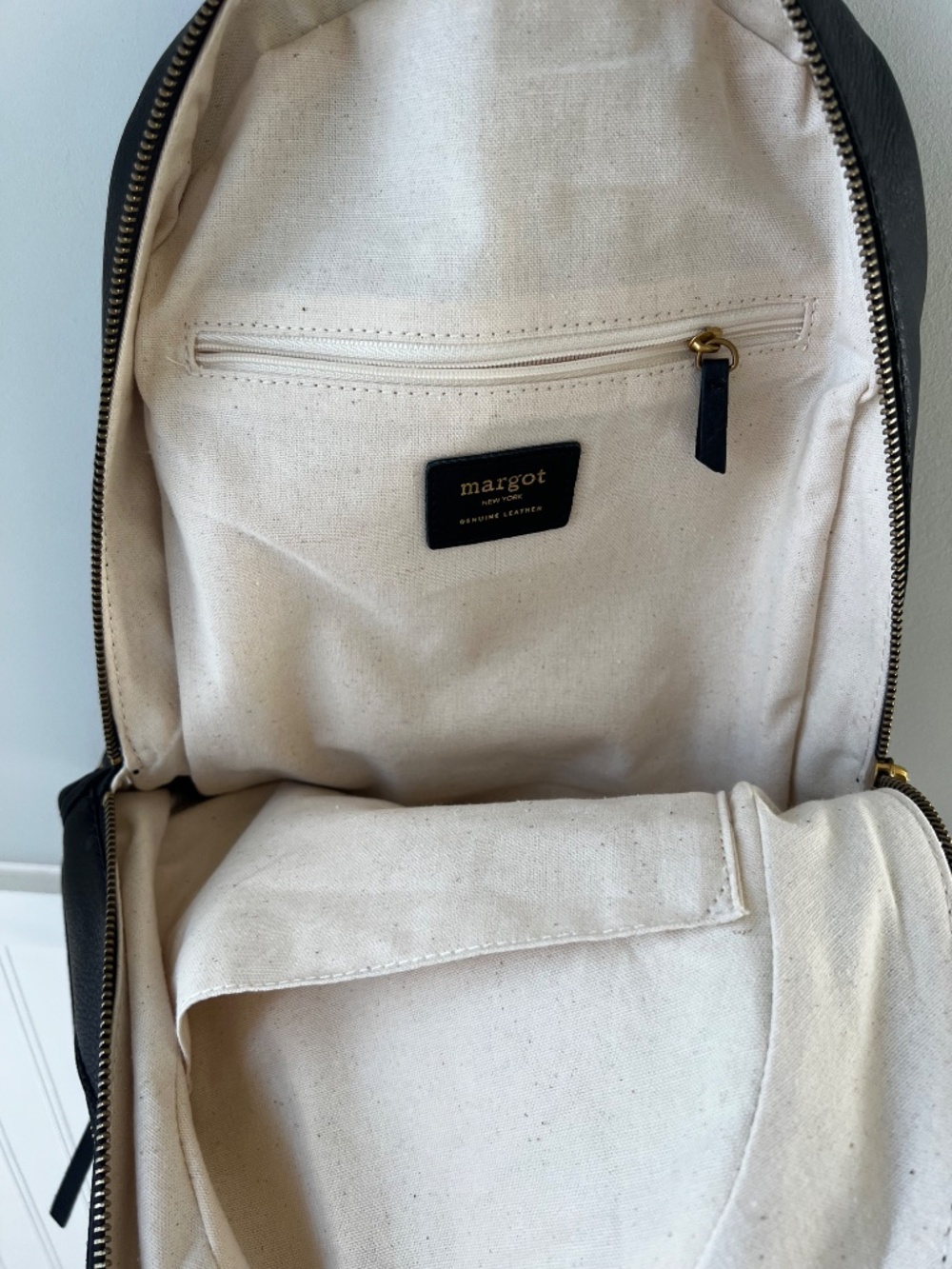 Small Leather Backpack - Picture 4 of 5